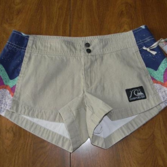 Quiksilver Lunar Shores Beachie 5 Sand Shorts NWT - Picture 1 of 3